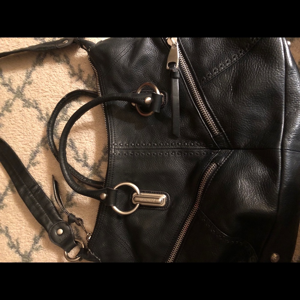 Black Leather B. Makowsky bag